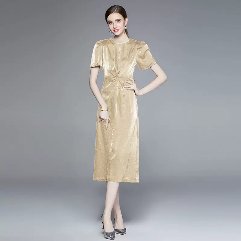 ชุดเดรสยาวสวยๆ ชุดกระโปรงยาว ชุดเดรสยาว ชุดแซกยาว มีขนาด S M L XL สนใจทักแชท
