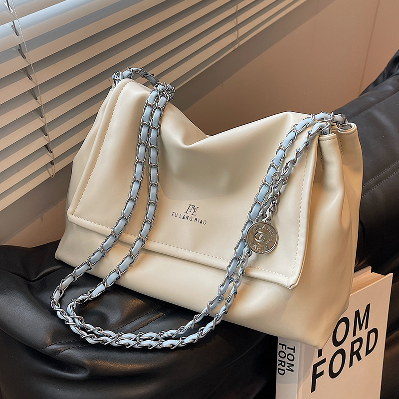 กระเป๋าผู้หญิงสวยๆ กระเป๋าสะพายข้างผู้หญิง กระเป๋าแบรนด์COOL BAG