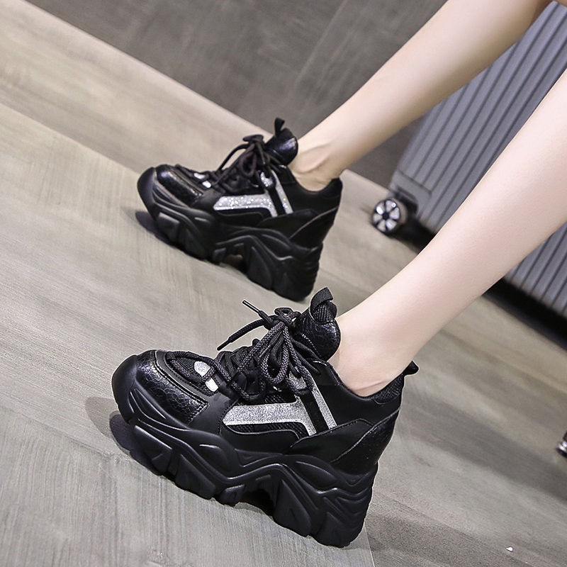 รองเท้าผ้าใบผู้หญิง ใส่สบาย รองเท้าผ้าใบใส่เที่ยวผู้หญิง มีSIZE 35 36 37 38 39 40