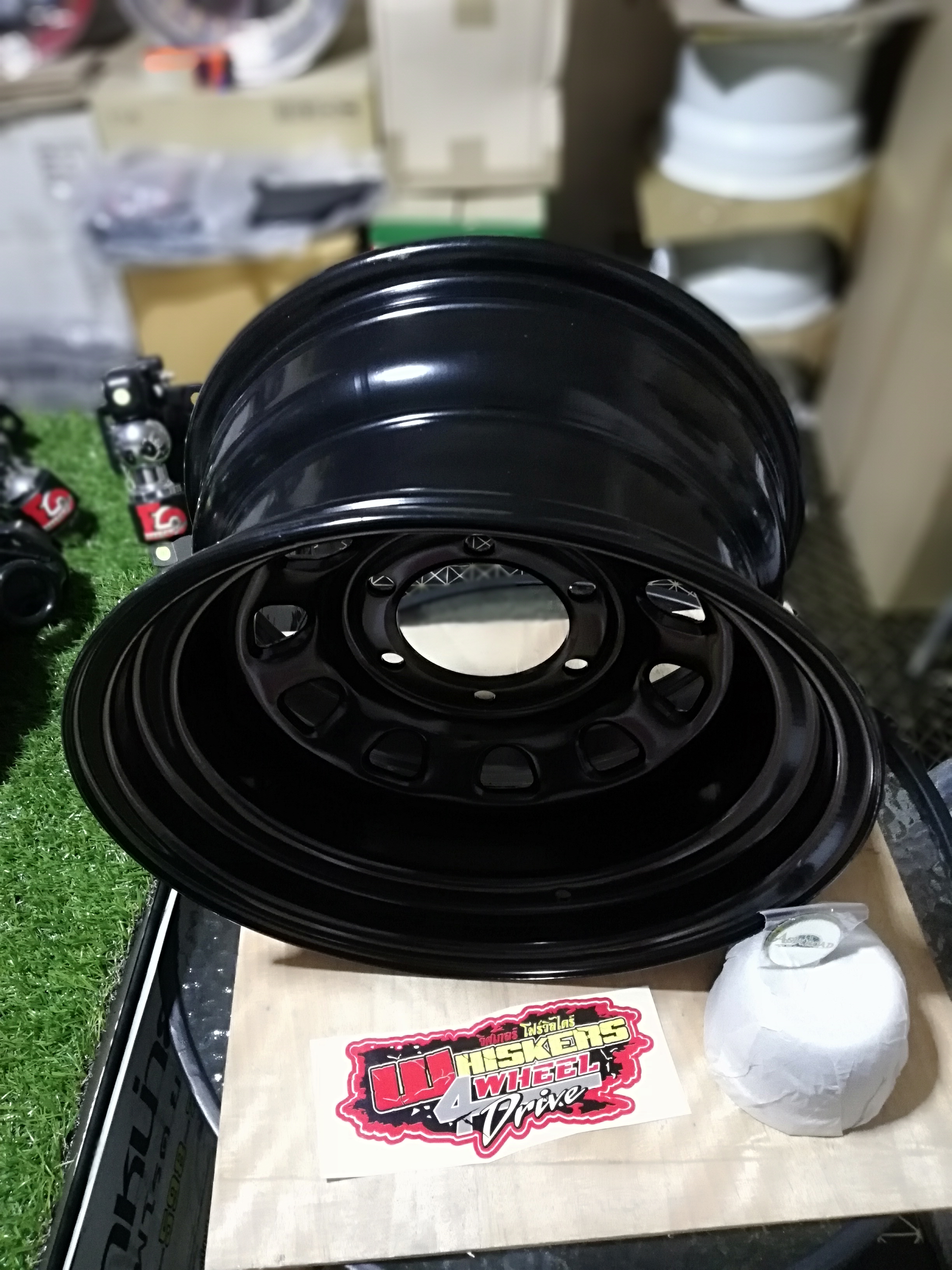 ล้อกระทะออฟโรด 15x8 et-30 สีดำ 5 รู 139.7