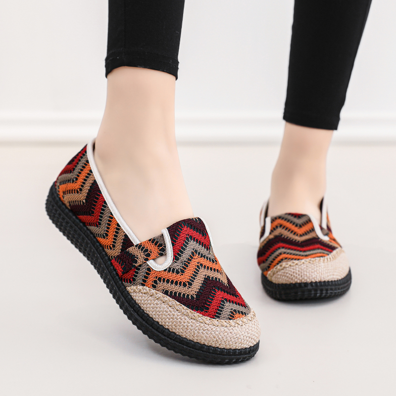 รองเท้าผ้าใบผู้หญิง ใส่สบาย รองเท้าผ้าใบใส่เที่ยวผู้หญิง มีSIZE 35 36 37 38 39 40