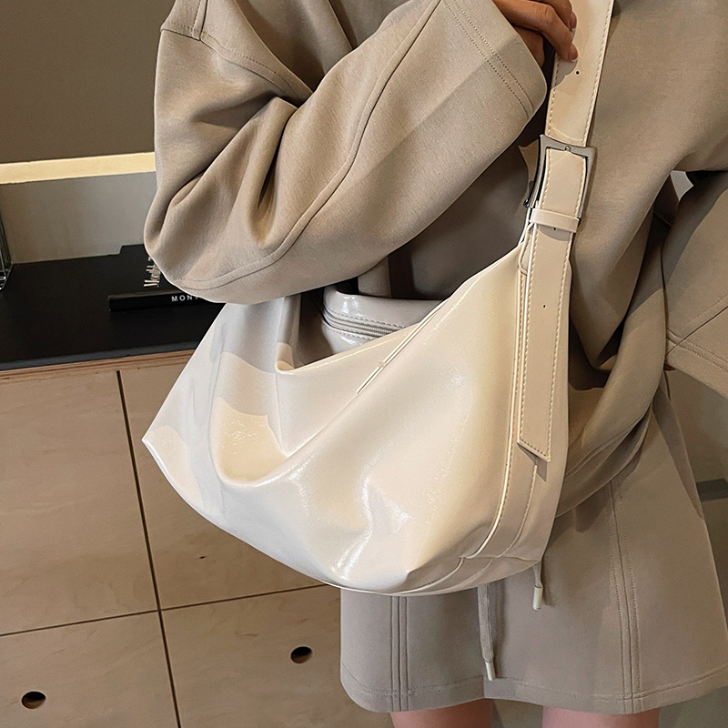 กระเป๋าผู้หญิงสวยๆ กระเป๋าสะพายข้างผู้หญิง กระเป๋าแบรนด์COOL BAG