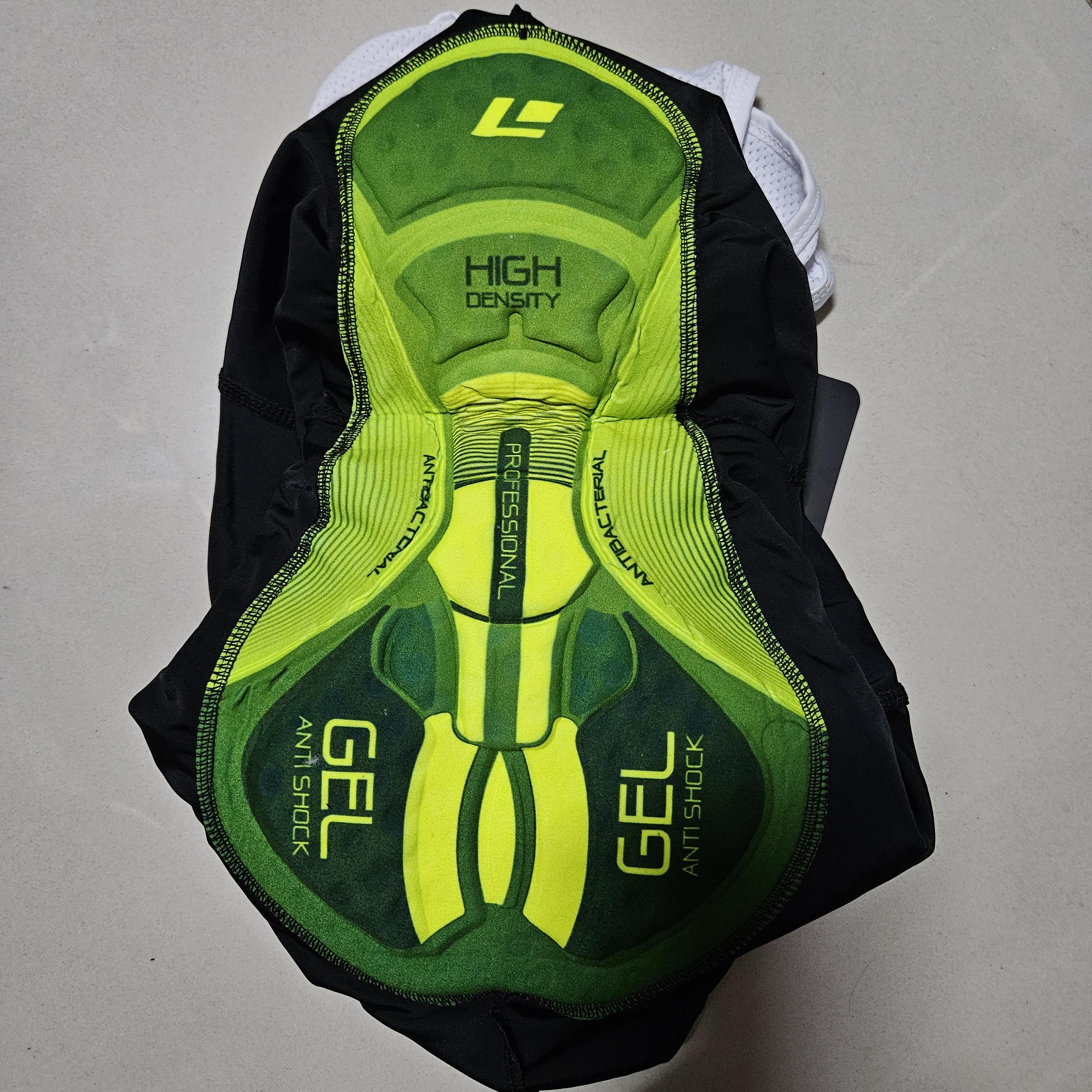 กางเกงปั่นจักรยาน เอี๊ยมขาสั้น เป้าเจล Antibacterial ปลายขาไร้รอยต่อ รอยพับเย็บ