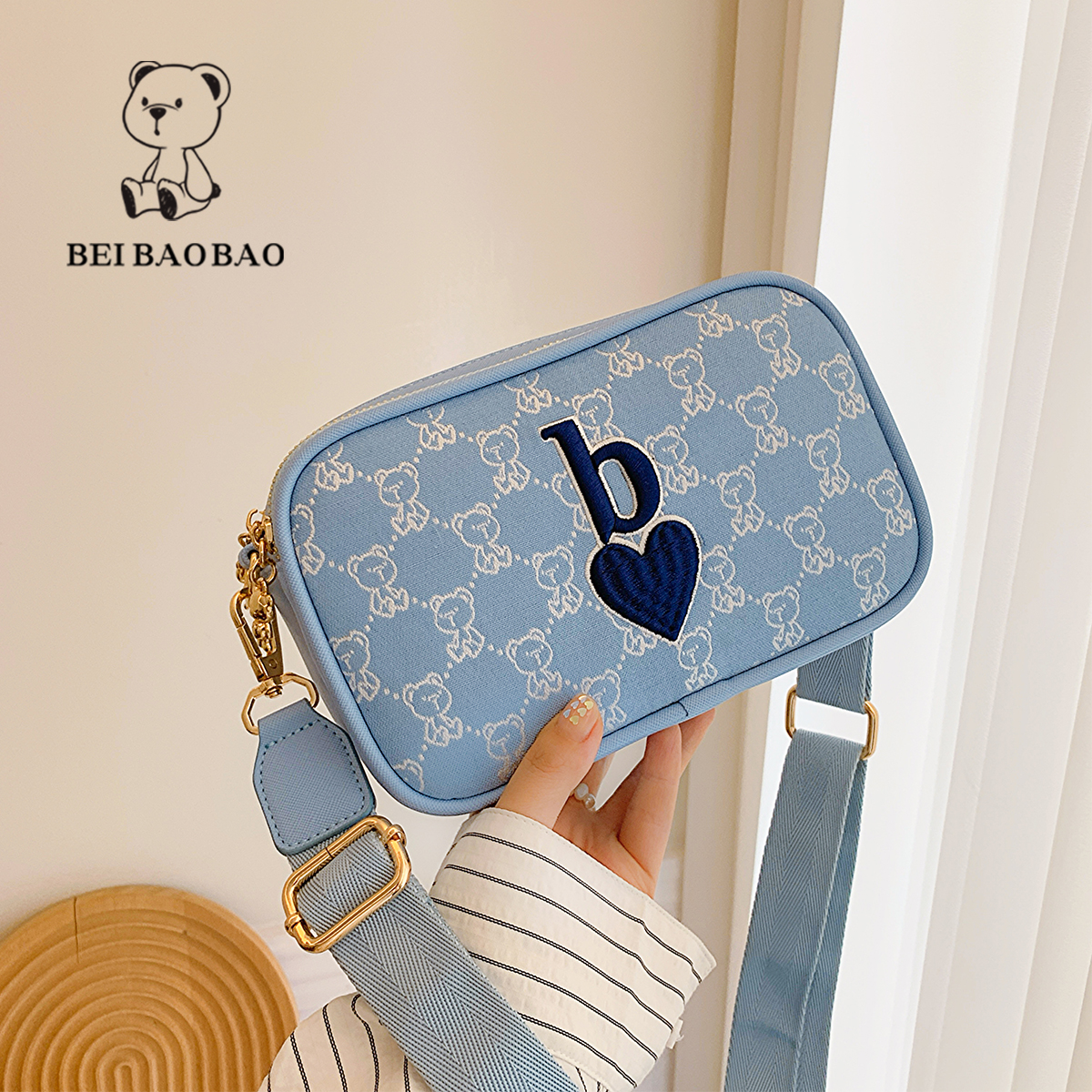 กระเป๋าผู้หญิงสวยๆ กระเป๋าสะพายข้างผู้หญิง กระเป๋าแบรนด์ BEAR BAG กระเป๋าหมีสุดคิ้ว!