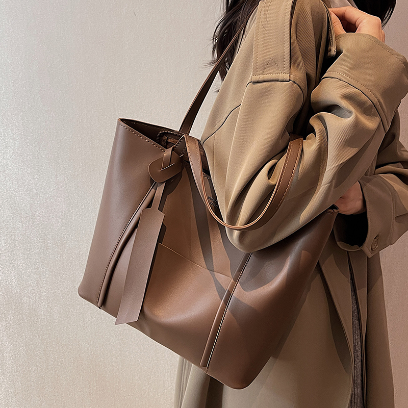 กระเป๋าผู้หญิงสวยๆ กระเป๋าสะพายข้างผู้หญิง กระเป๋าแบรนด์COOL BAG