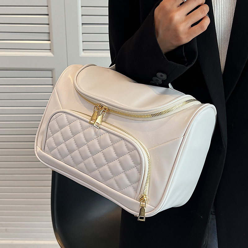 กระเป๋าผู้หญิงสวยๆ กระเป๋าสะพายข้างผู้หญิง กระเป๋าแบรนด์COOL BAG