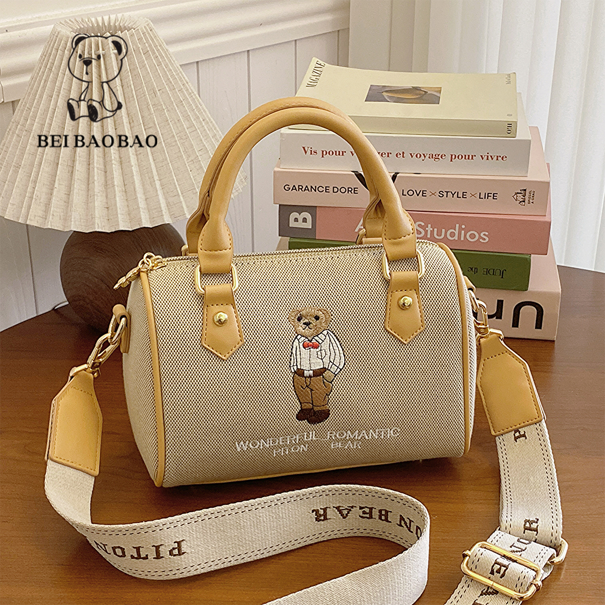กระเป๋าผู้หญิงสวยๆ กระเป๋าสะพายข้างผู้หญิง กระเป๋าแบรนด์ BEAR BAG กระเป๋าหมีสุดคิ้ว!
