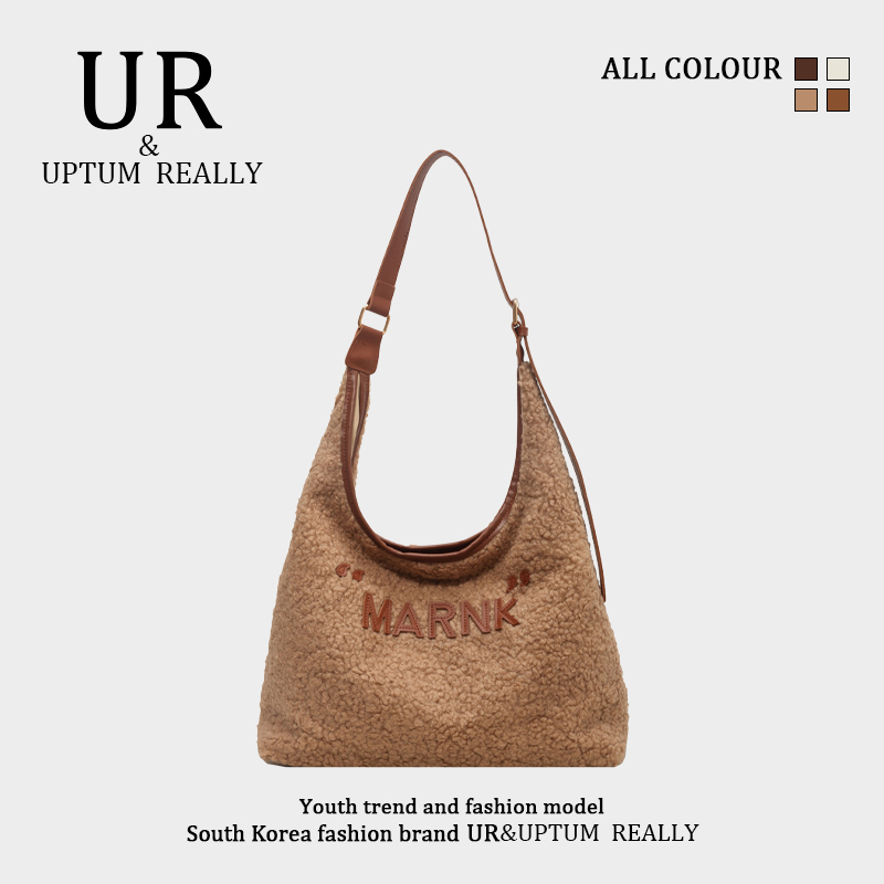 กระเป๋าผู้หญิงสวยๆ กระเป๋าสะพายข้างผู้หญิง กระเป๋าแบรนด์ BEAR BAG กระเป๋าหมีสุดคิ้ว!