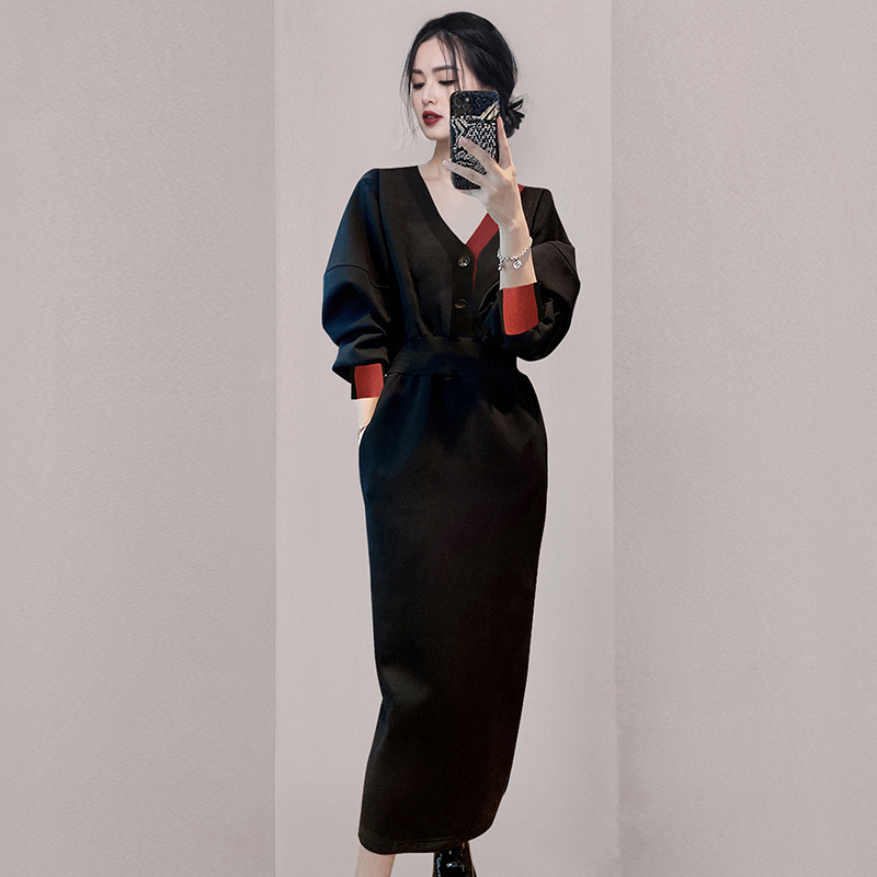 ชุดเดรสยาวสวยๆ สไตล์เกาหลี มีขนาด S M L XL สนใจทักแชท