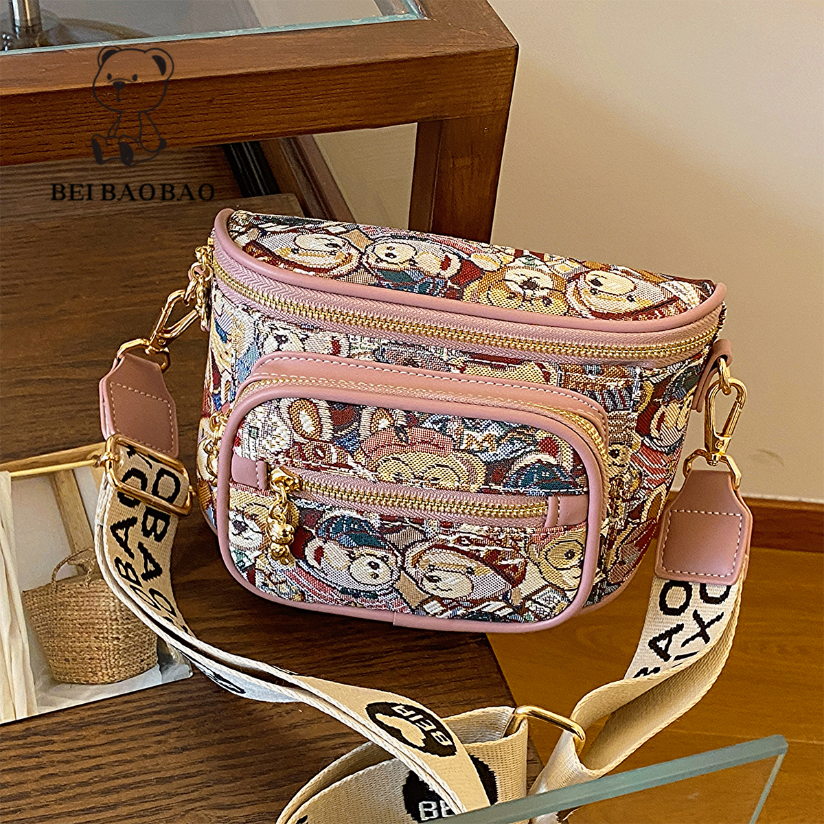 กระเป๋าผู้หญิงสวยๆ กระเป๋าสะพายข้างผู้หญิง กระเป๋าแบรนด์ BEAR BAG กระเป๋าหมีสุดคิ้ว!