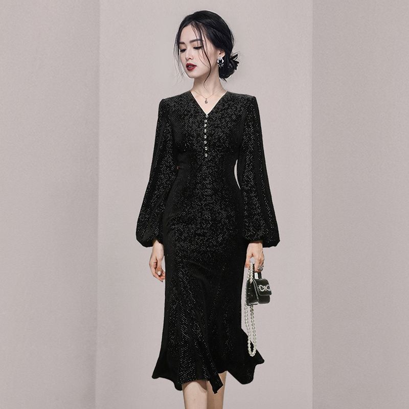 ชุดเดรสยาวสวยๆ สไตล์เกาหลี มีขนาด S M L XL สนใจทักแชท