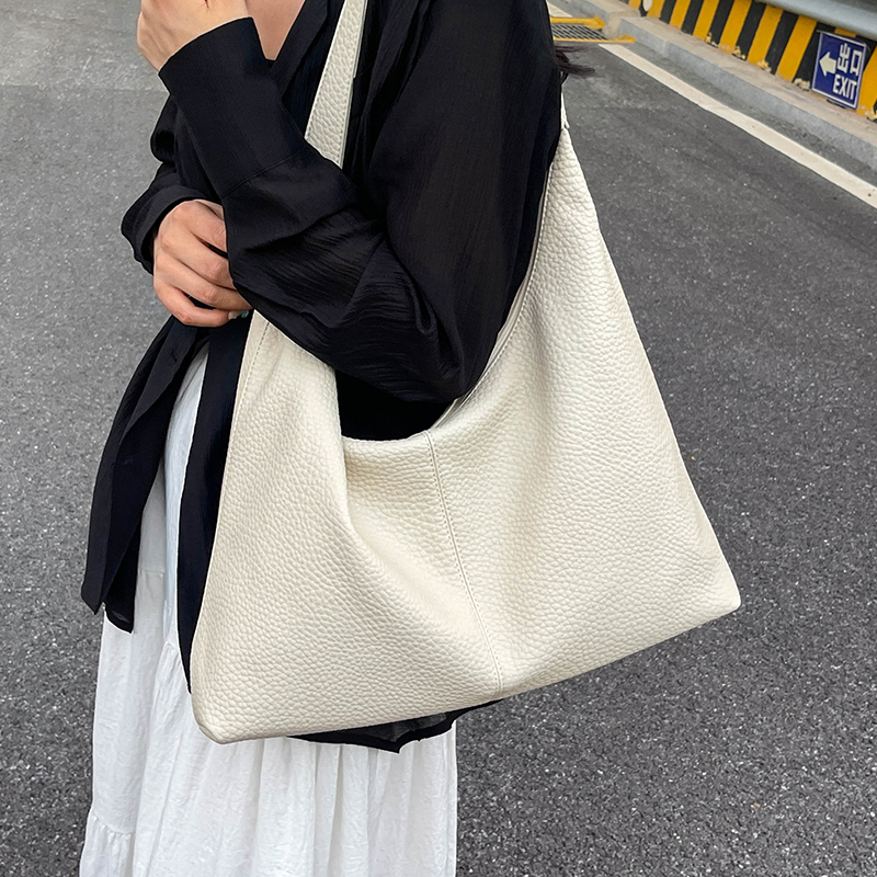 กระเป๋าผู้หญิงสวยๆ กระเป๋าสะพายข้างผู้หญิง กระเป๋าแบรนด์COOL BAG
