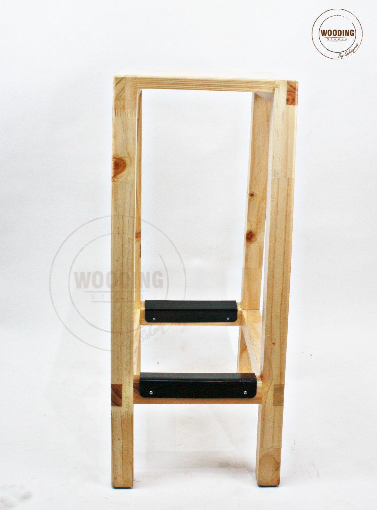 เก้าอี้สตูลสูงทรงA