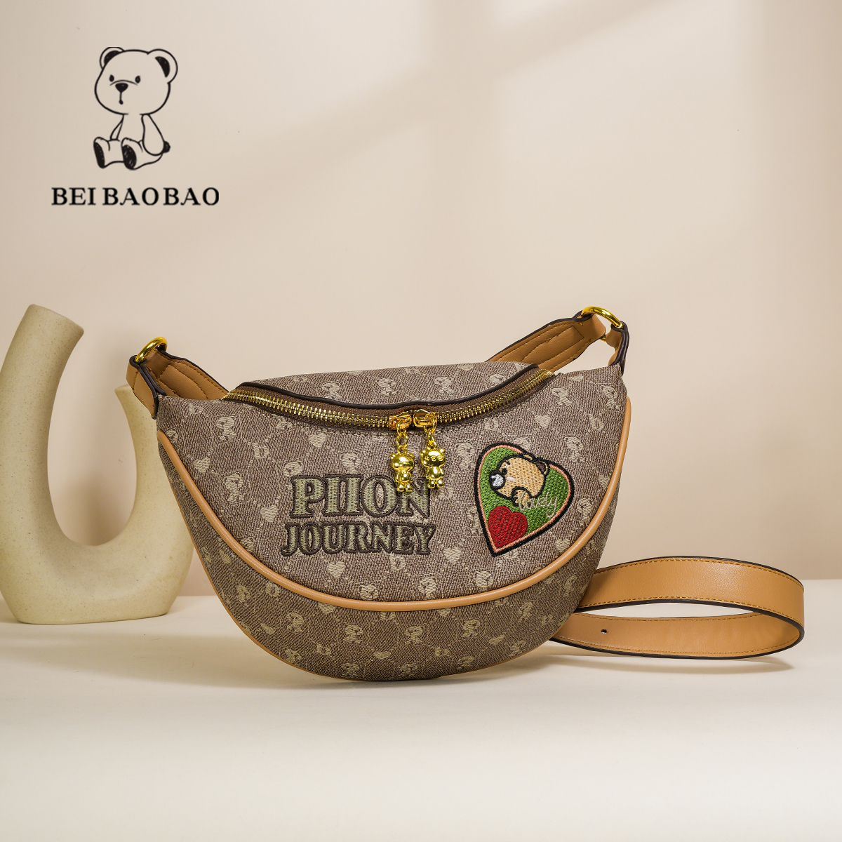 กระเป๋าผู้หญิงสวยๆ กระเป๋าสะพายข้างผู้หญิง กระเป๋าแบรนด์ BEAR BAG กระเป๋าหมีสุดคิ้ว!