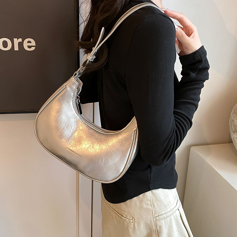 กระเป๋าผู้หญิงสวยๆ กระเป๋าสะพายข้างผู้หญิง กระเป๋าแบรนด์COOL BAG