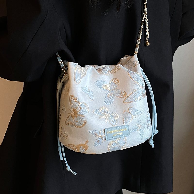 กระเป๋าผู้หญิงสวยๆ กระเป๋าสะพายข้างผู้หญิง กระเป๋าแบรนด์COOL BAG