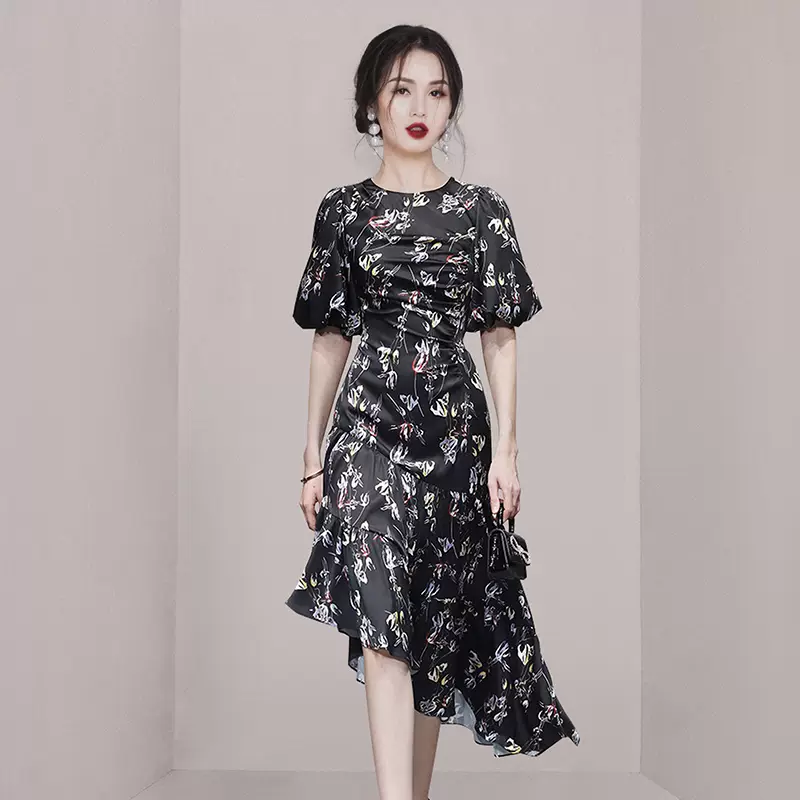 ชุดเดรสยาวสวยๆ ชุดกระโปรงยาว ชุดเดรสยาว ชุดแซกยาว มีขนาด S M L XL สนใจทักแชท