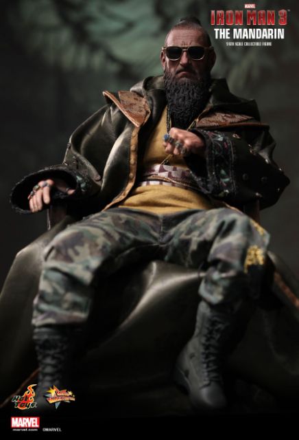 HOT TOYS THE MANDARIN