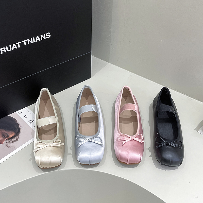 รองเท้าคัทชูผู้หญิงส้นเตี้ย ใส่สบาย มีขนาด35-40