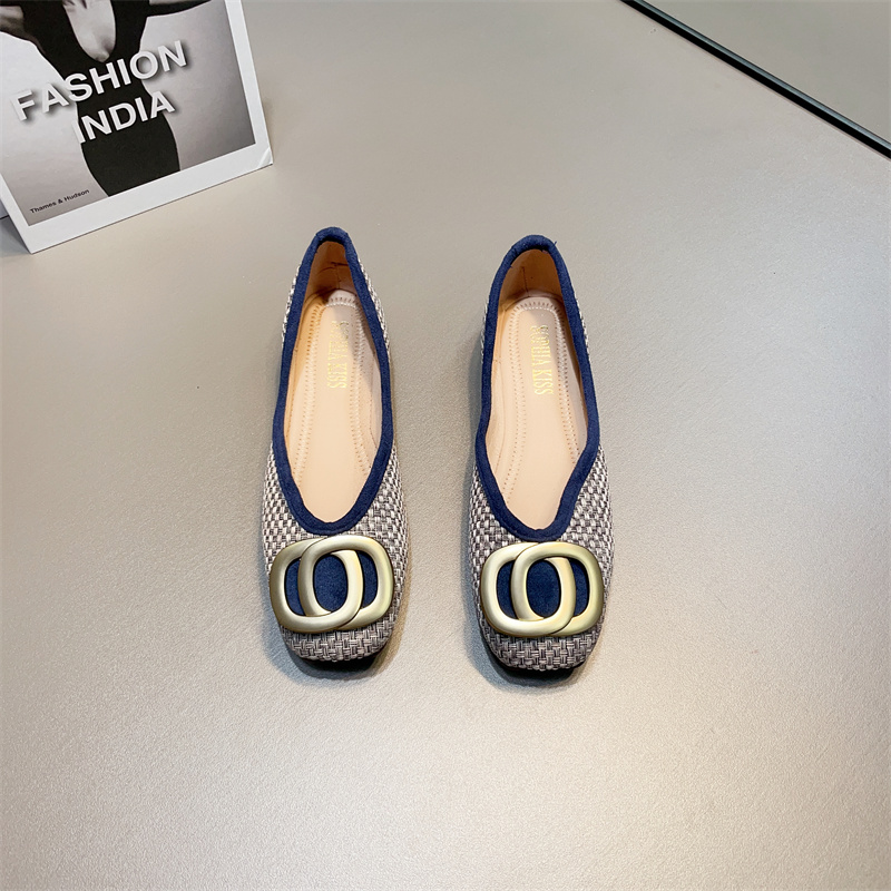 รองเท้าคัทชูผู้หญิงส้นเตี้ย ใส่สบาย มีขนาด35-40