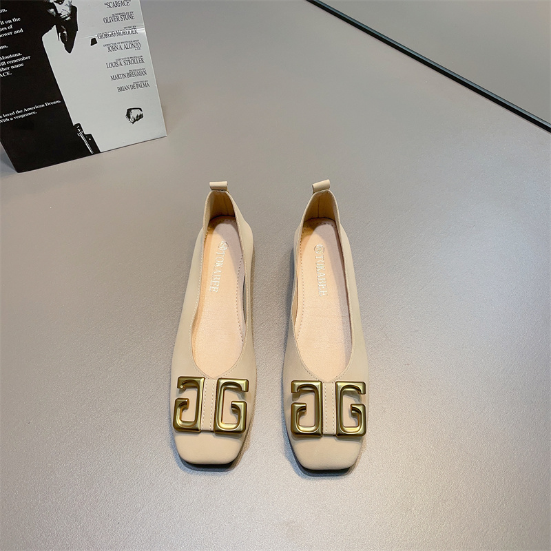 รองเท้าคัทชูผู้หญิงส้นเตี้ย ใส่สบาย มีขนาด35-40