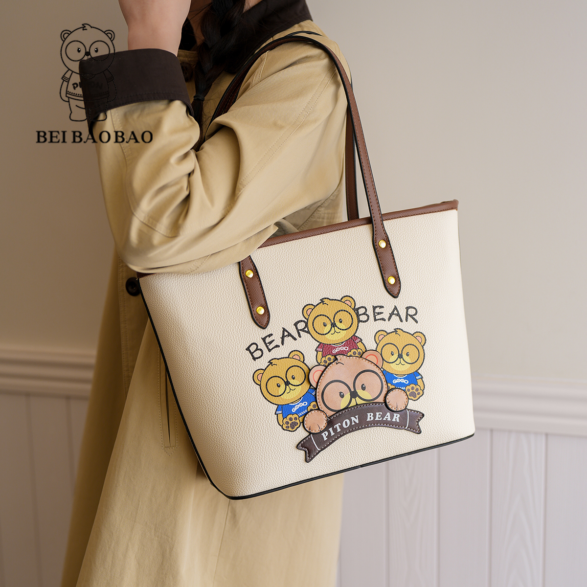 กระเป๋าผู้หญิงสวยๆ กระเป๋าสะพายข้างผู้หญิง กระเป๋าแบรนด์ BEAR BAG กระเป๋าหมีสุดคิ้ว!