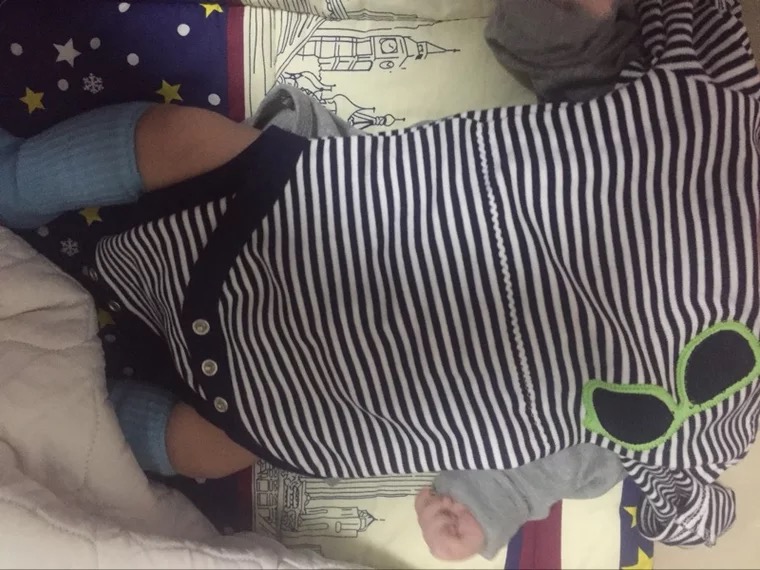 บอดี้สูท Baby Body suit ลายทาง แว่นตา