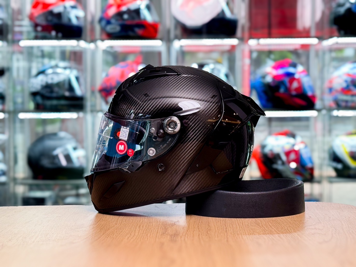 หมวกกันน็อค SHARK HELMETS รุ่น AERON [new2025] Full Carbon [DAD]