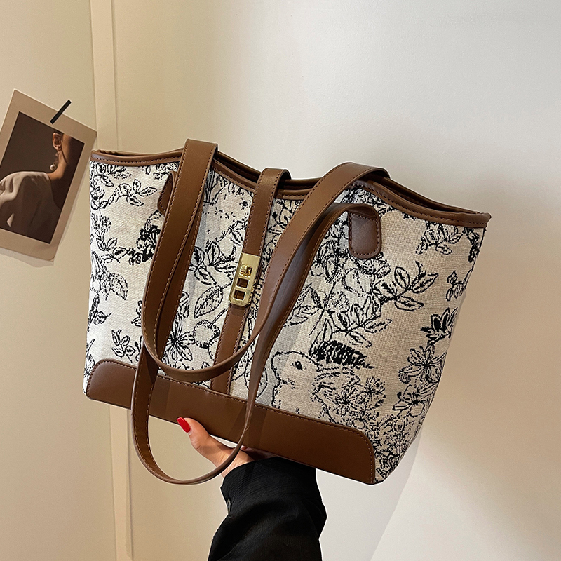กระเป๋าผู้หญิงสวยๆ กระเป๋าสะพายข้างผู้หญิง กระเป๋าแบรนด์COOL BAG