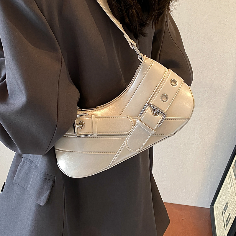 กระเป๋าผู้หญิงสวยๆ กระเป๋าสะพายข้างผู้หญิง กระเป๋าแบรนด์COOL BAG