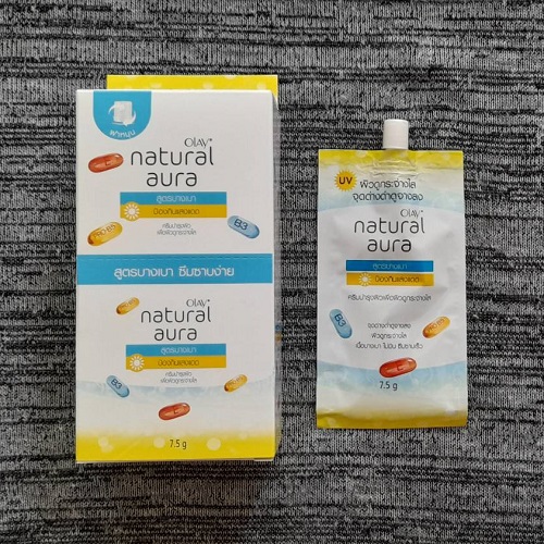 โอเลย์ เนเชอรัล ออร่า ไลท์ ไบร์ทเทนนิ่ง เดย์ ครีม Olay Natural Aura Light Brightening Day Cream 7.5g x 6