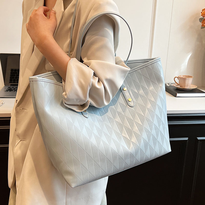 กระเป๋าผู้หญิงสวยๆ กระเป๋าสะพายข้างผู้หญิง กระเป๋าแบรนด์COOL BAG