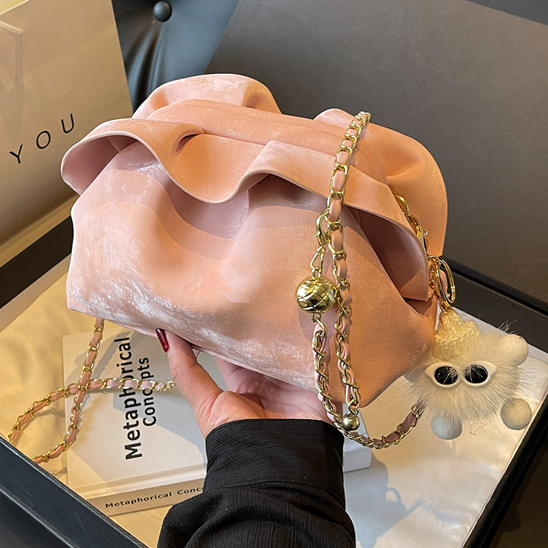 กระเป๋าผู้หญิงสวยๆ กระเป๋าสะพายข้างผู้หญิง กระเป๋าแบรนด์COOL BAG