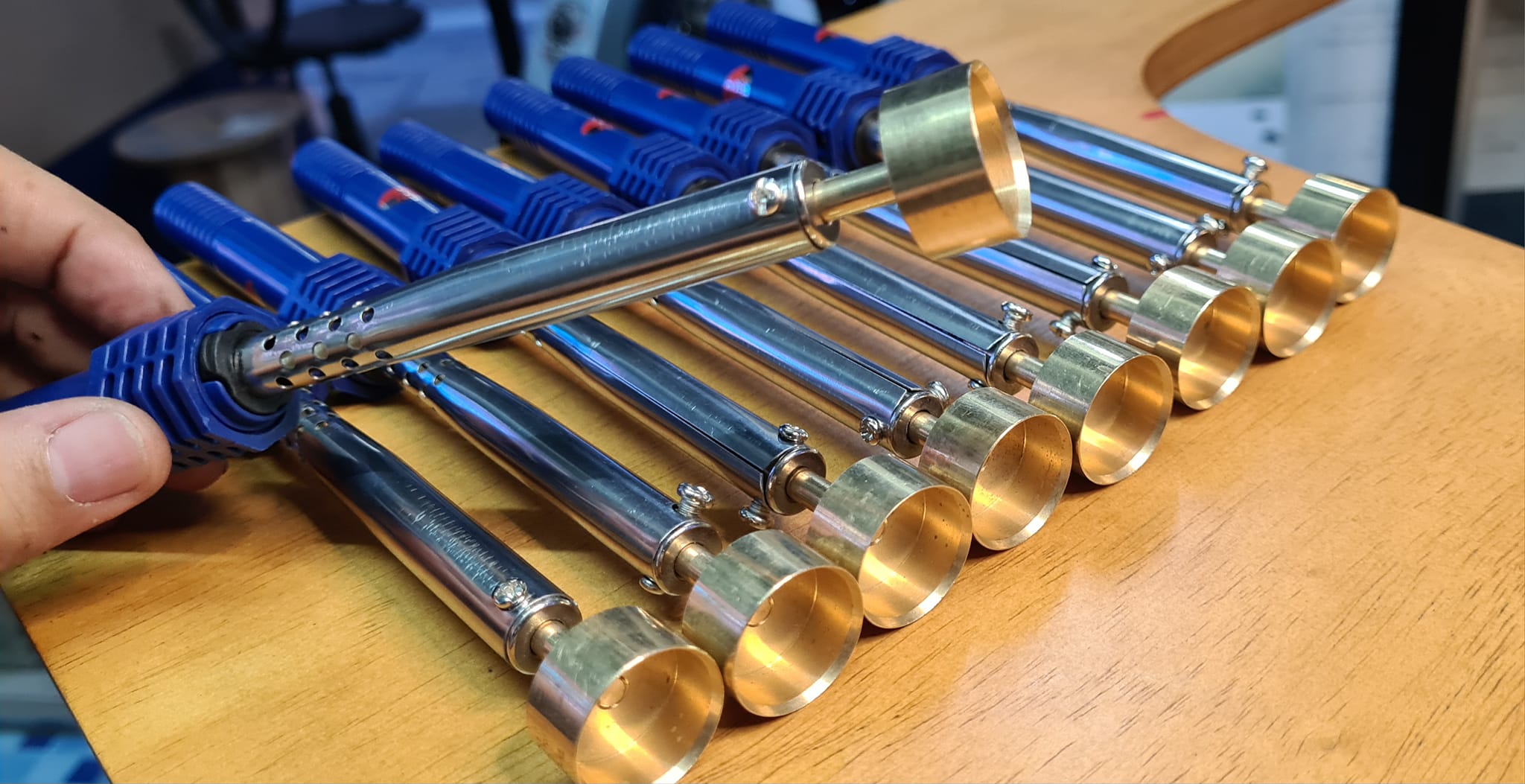 หัวแร้งเจาะรูแผ่นกระจายแสง LED BACKLIGHT TV