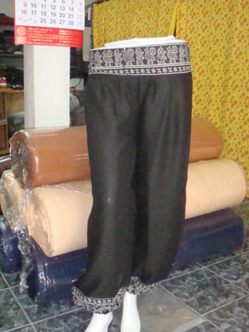 กางเกงเล กางเกงทรงจินนี่ กางเกงขายาว ผ้ายืดเนื้อนิ่มใส่สวยสบายตัว