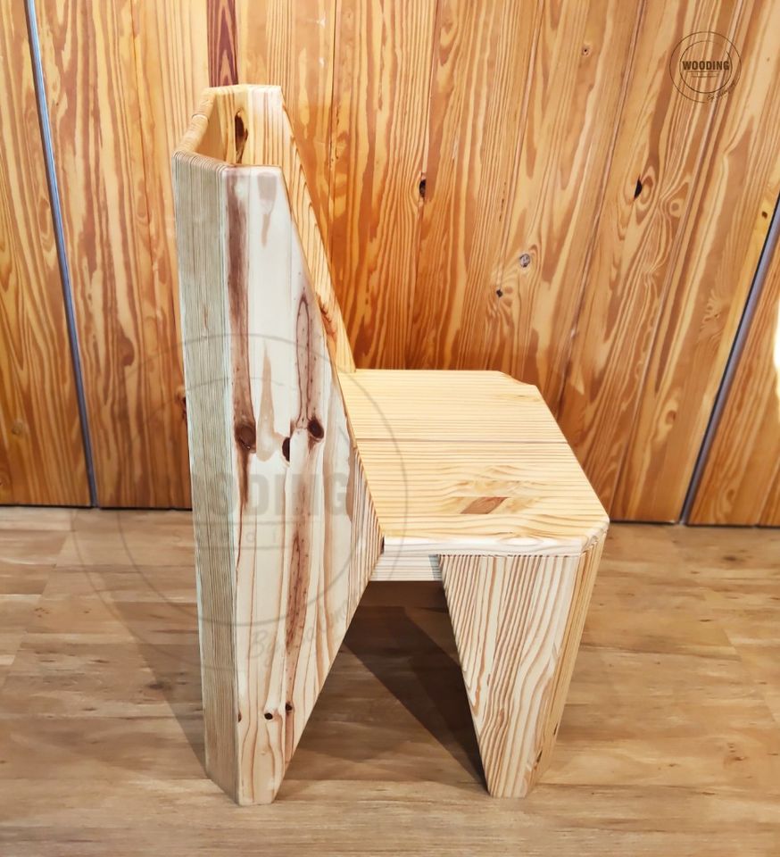 เก้าอี้ไม้สน 8 เหลี่ยม