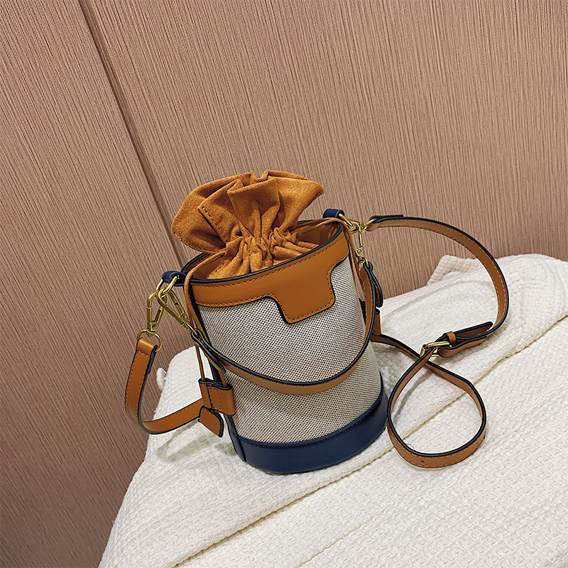 กระเป๋าผู้หญิงสวยๆ กระเป๋าสะพายข้างผู้หญิง กระเป๋าแบรนด์COOL BAG