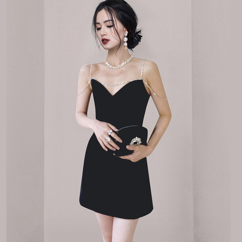 ชุดเดรสยาวสวยๆ สไตล์เกาหลี มีขนาด S M L XL สนใจทักแชท