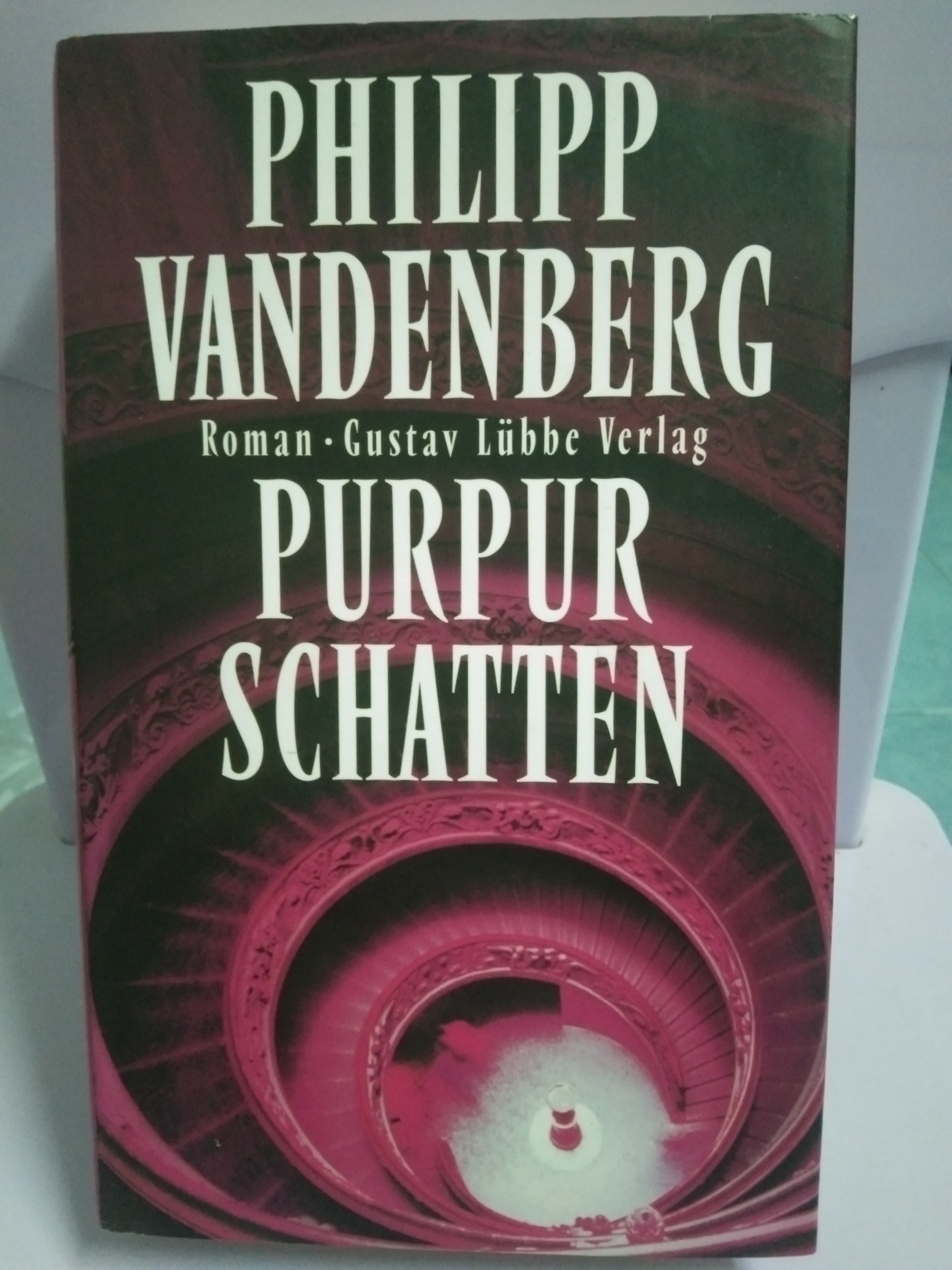 PHILIPP VANDENBERG PURPUR SCHATTEN