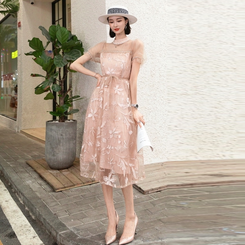 ชุดเดรสยาวสวยๆ ชุดกระโปรงยาว ชุดเดรสยาว ชุดแซกยาว มีขนาด S M L XL สนใจทักแชท