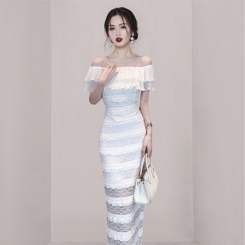 ชุดเดรสยาวสวยๆ สไตล์เกาหลี มีขนาด S M L XL สนใจทักแชท