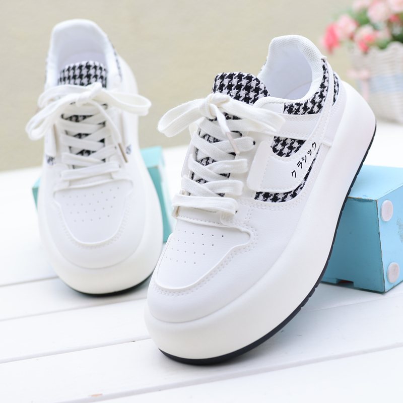 รองเท้าผ้าใบผู้หญิง ใส่สบาย รองเท้าผ้าใบใส่เที่ยวผู้หญิง มีSIZE 35 36 37 38 39 40