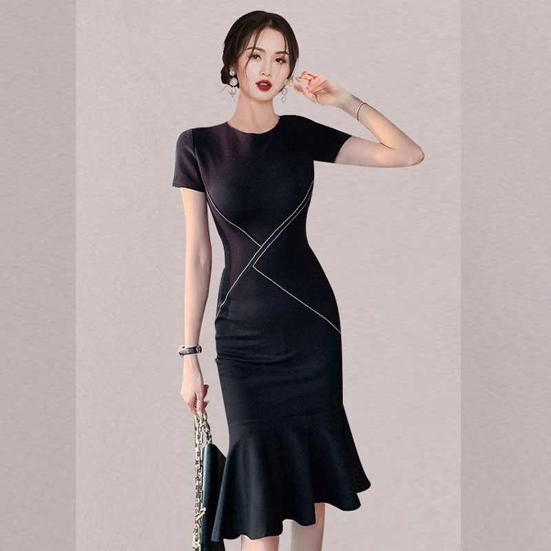 ชุดเดรสยาวสวยๆ สไตล์เกาหลี มีขนาด S M L XL สนใจทักแชท