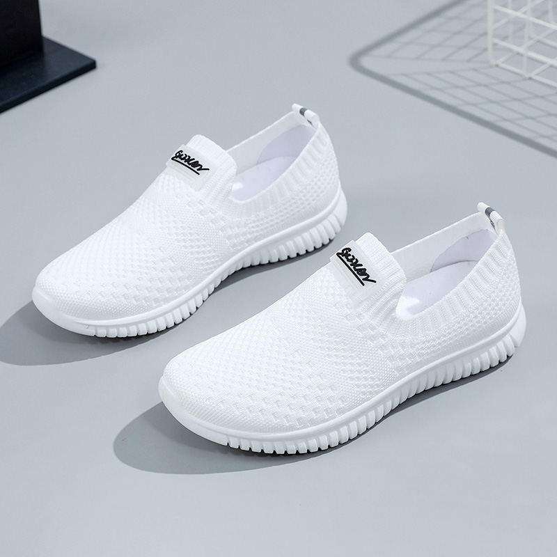 รองเท้าผ้าใบผู้หญิง ใส่สบาย รองเท้าผ้าใบใส่เที่ยวผู้หญิง มีSIZE 35 36 37 38 39 40