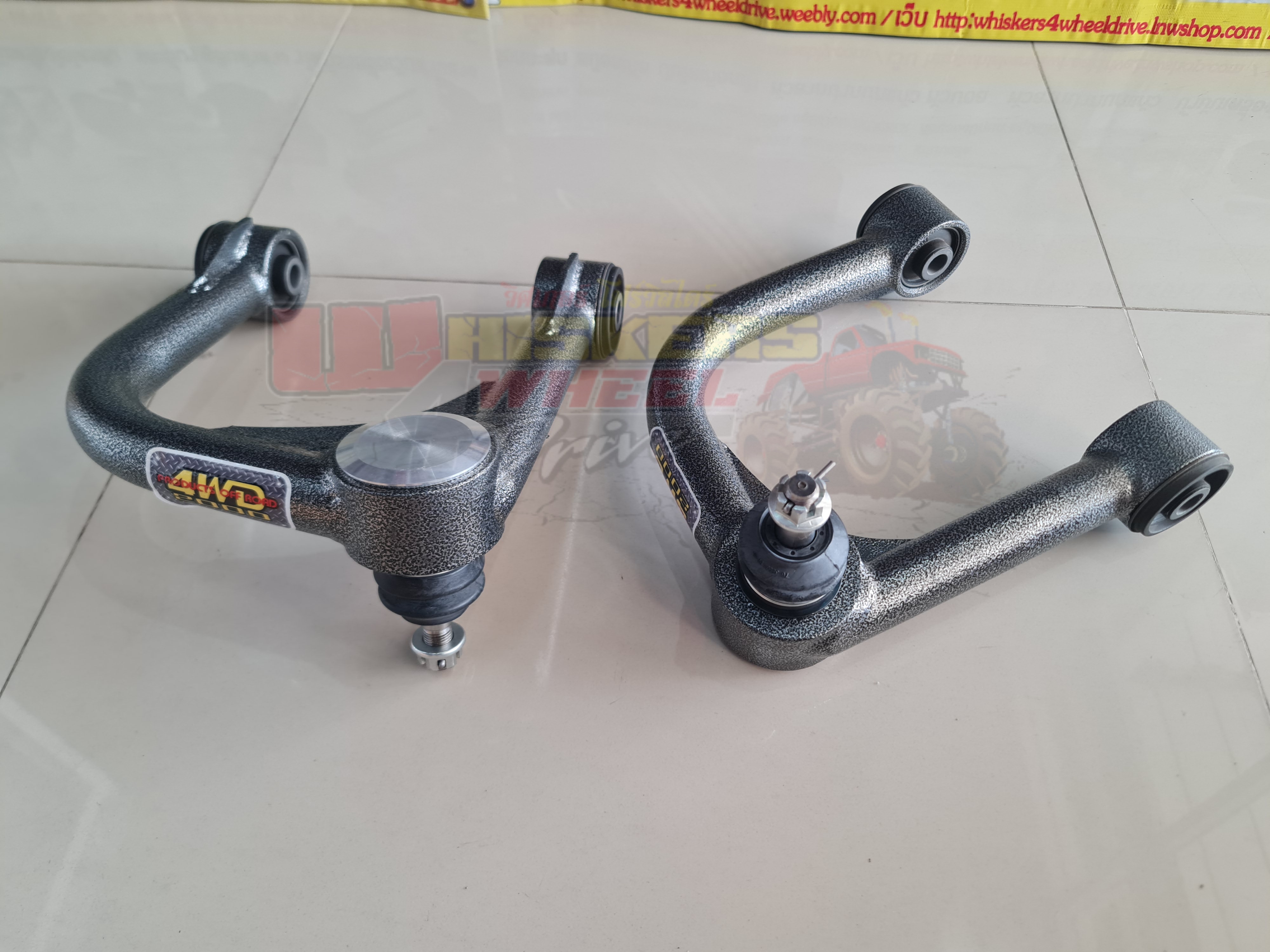 ปีกนก Ford ranger 4wd/Hi-rider