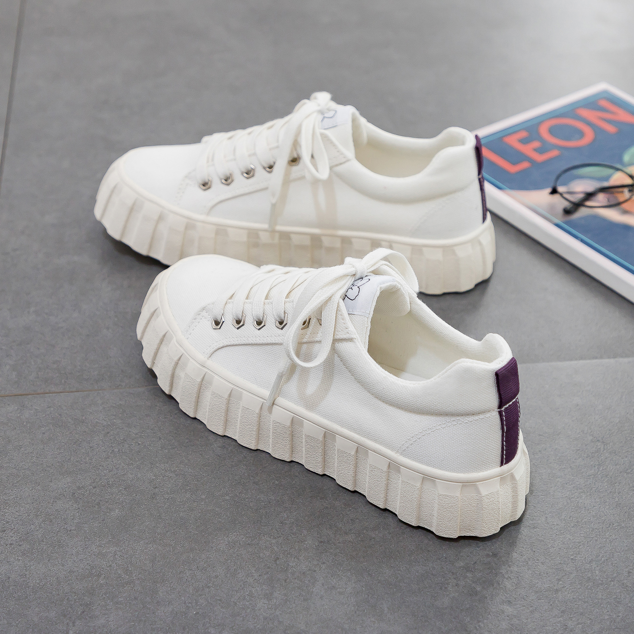 รองเท้าผ้าใบผู้หญิง ใส่สบาย รองเท้าผ้าใบใส่เที่ยวผู้หญิง มีSIZE 35 36 37 38 39 40