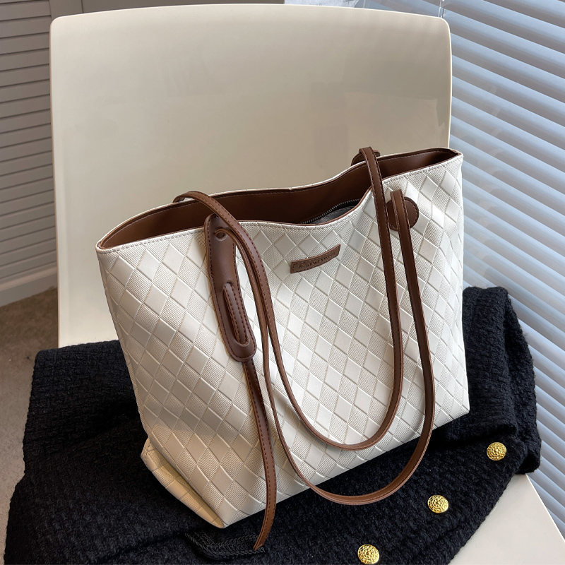กระเป๋าผู้หญิงสวยๆ กระเป๋าสะพายข้างผู้หญิง กระเป๋าแบรนด์COOL BAG