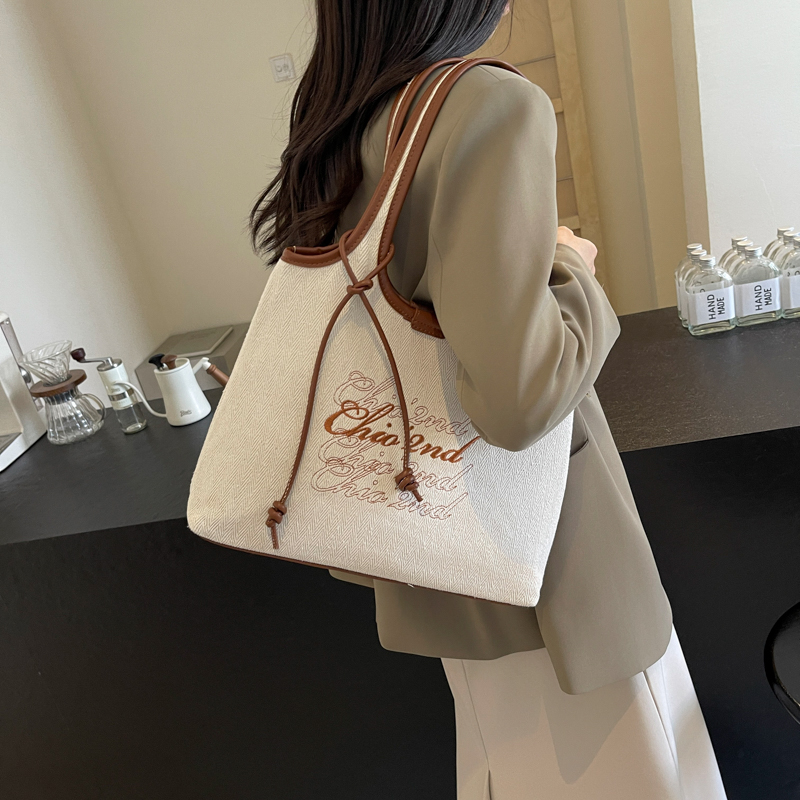 กระเป๋าผู้หญิงสวยๆ กระเป๋าสะพายข้างผู้หญิง กระเป๋าแบรนด์COOL BAG