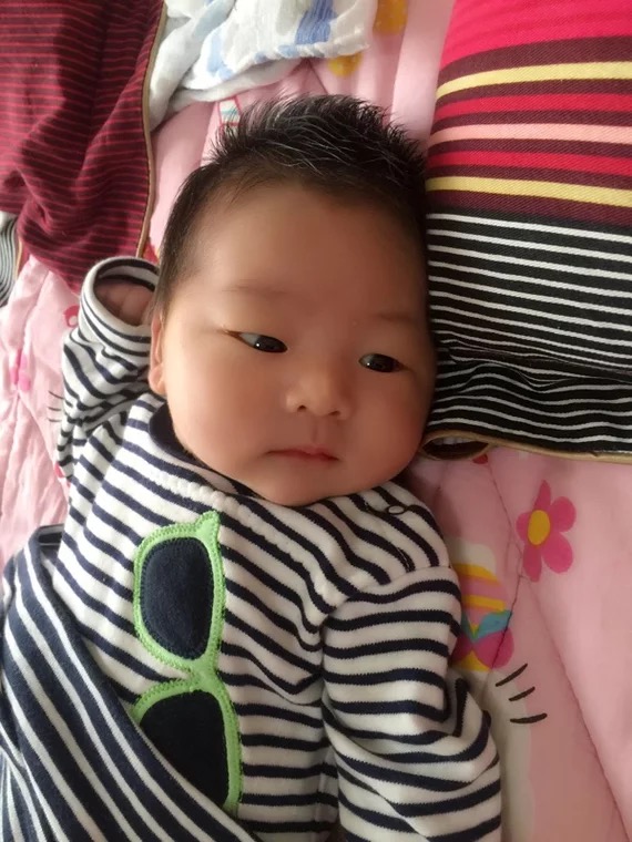 บอดี้สูท Baby Body suit ลายทาง แว่นตา