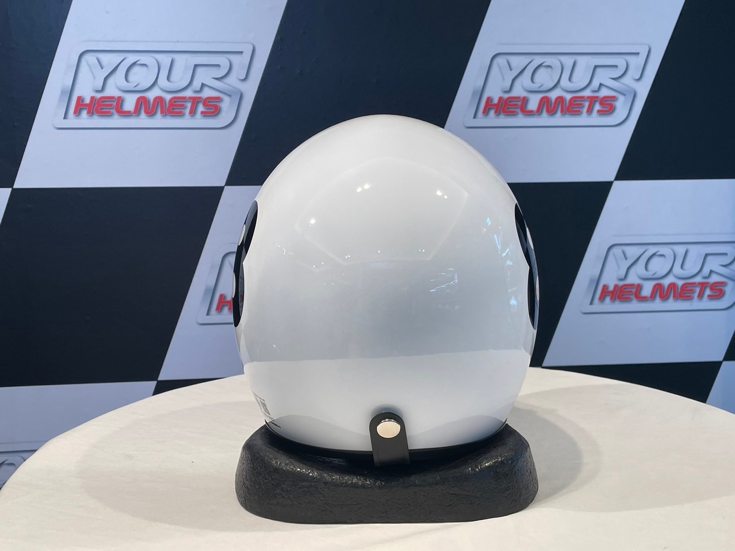 AVEX LB CAFE เลข8 สีขาว